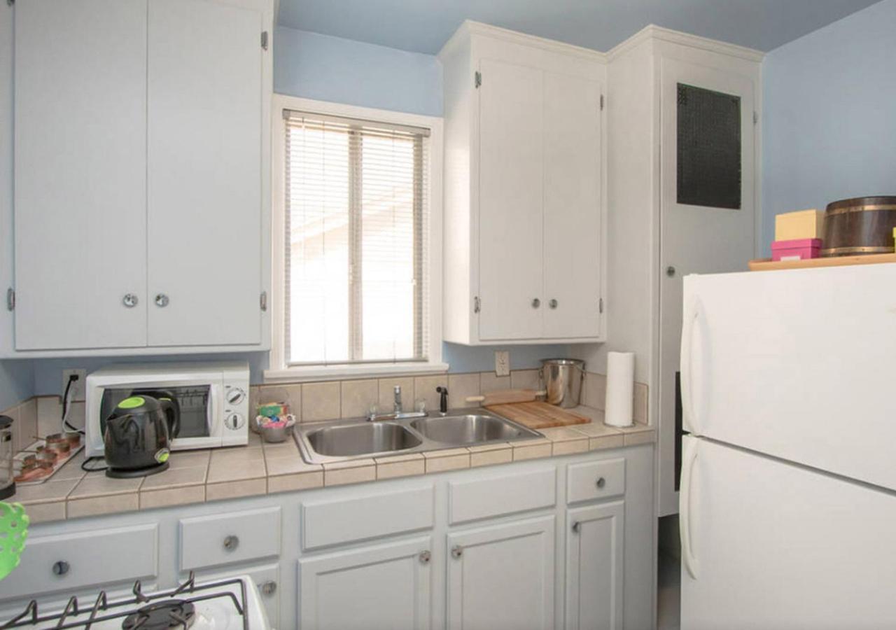 The Burbank Sanctuary - Be Pampered - Full Kitchen Lägenhet Exteriör bild